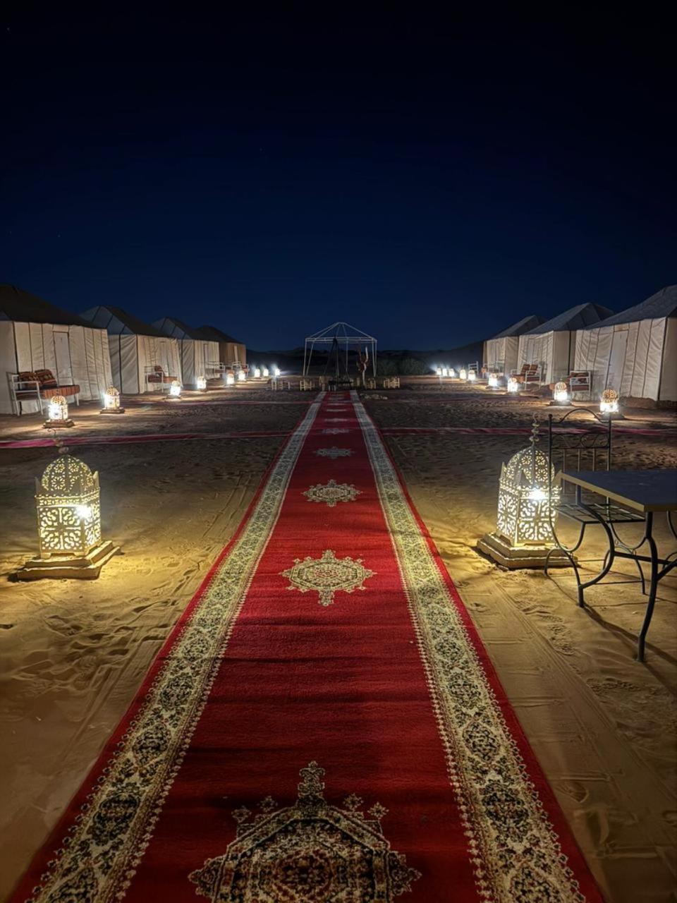 Touareg Desert Camp Erg Chigaga Luxuszelt *